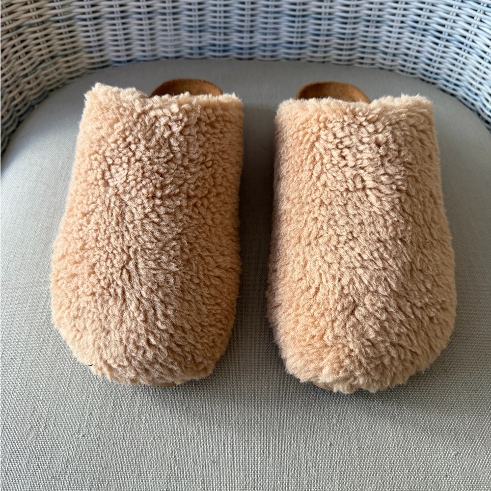 Cozy Tan Shearling Mules